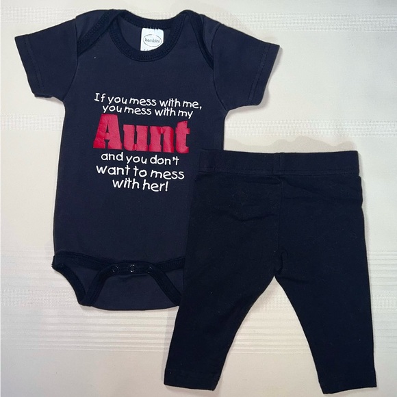 Baby Slogan Onesies’ about Aunties’ - Picture 5 of 7
